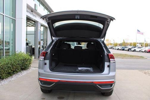 2026 Volkswagen Atlas Cross Sport 2.0T SE