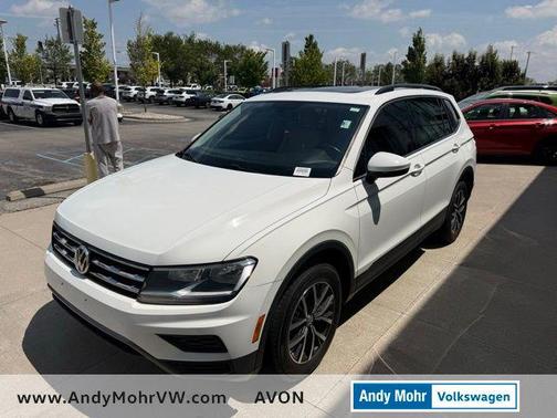 Pure White 2019 Volkswagen Tiguan 2.0T SE 4MOTION
