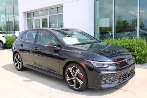 2025 Volkswagen Golf GTI 2.0T SE DSG