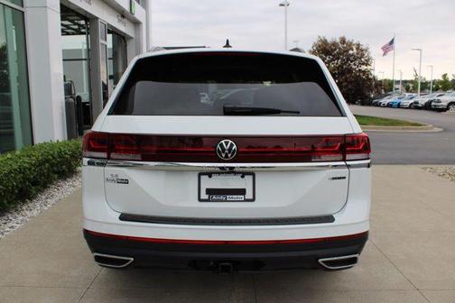 2025 Volkswagen Atlas 2.0T SE w/Technology 4MOTION