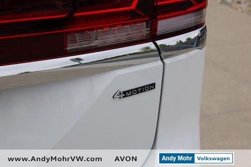 2025 Volkswagen Atlas 2.0T SE w/Technology 4MOTION