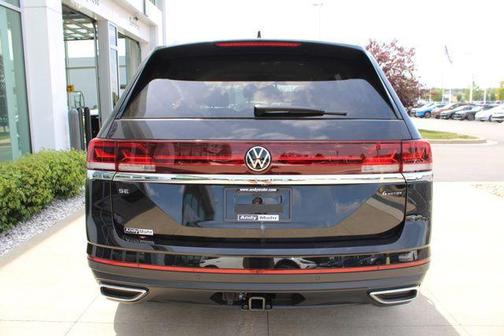 2025 Volkswagen Atlas 2.0T SE w/Technology 4MOTION