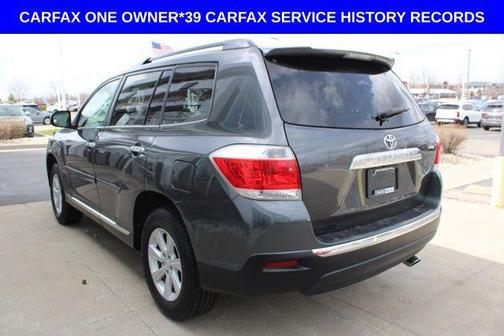 Magnetic Gray 2013 Toyota Highlander SE