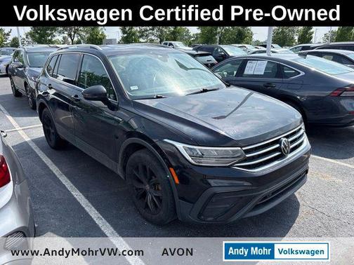 Deep Black Pearl 2022 Volkswagen Tiguan 2.0T SE 4MOTION