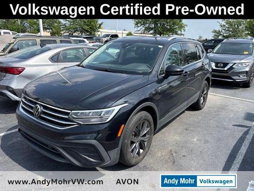 Deep Black Pearl 2022 Volkswagen Tiguan 2.0T SE 4MOTION