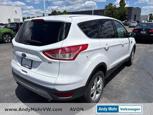 Oxford White 2015 Ford Escape SE