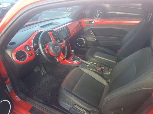 2019 Volkswagen Beetle 2.0T SE