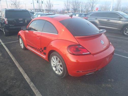 2019 Volkswagen Beetle 2.0T SE