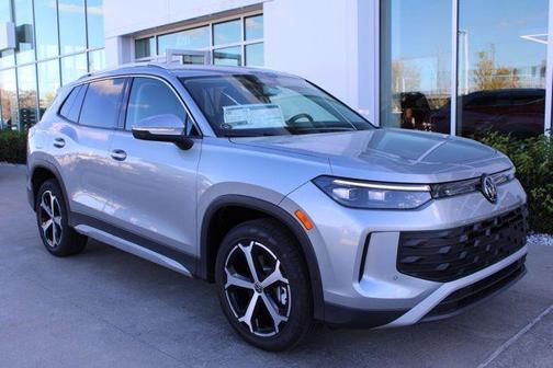 2025 Volkswagen Tiguan 2.0T SE 4MOTION