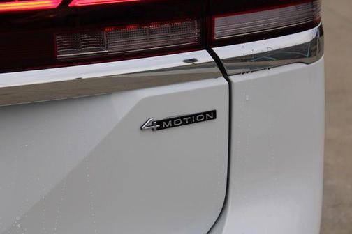 2026 Volkswagen Atlas 2.0T SEL Premium R-Line 4MOTION