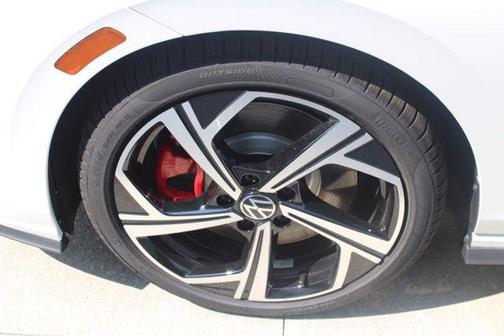 2025 Volkswagen Golf GTI 2.0T SE DSG