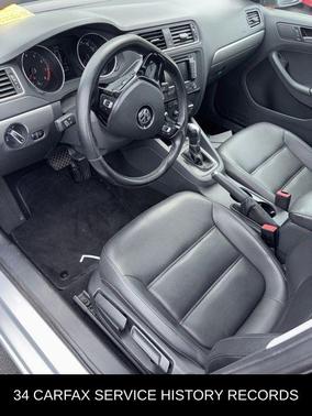 Reflex Silver Metallic 2015 Volkswagen Jetta Auto SE w/Connectivity/Navigation