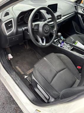 2018 Mazda Mazda3 Sport