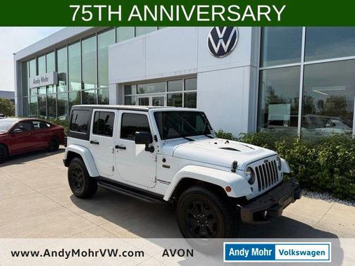 Bright White Clearcoat 2016 Jeep Wrangler Unlimited Sahara