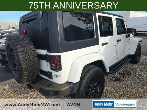 Bright White Clearcoat 2016 Jeep Wrangler Unlimited Sahara