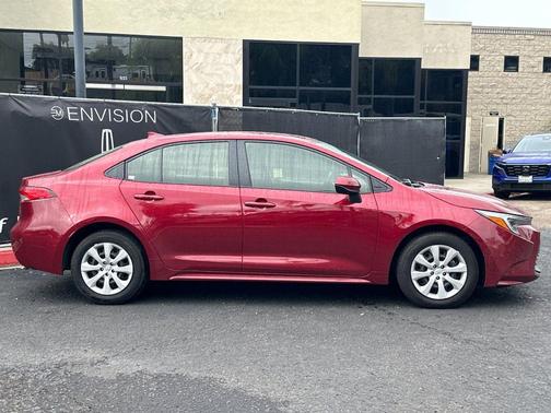 2025 Toyota Corolla Hybrid LE