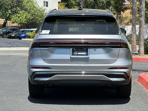 2025 Lincoln Nautilus Reserve