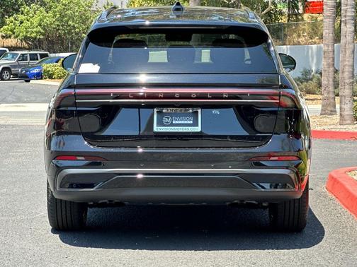 2025 Lincoln Nautilus Black Label