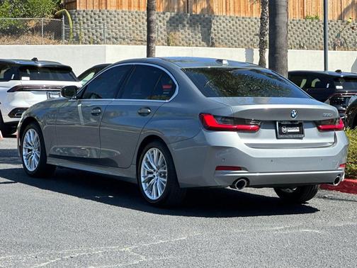 2024 BMW 330 i