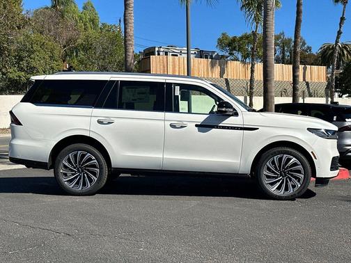 2025 Lincoln Navigator Black Label