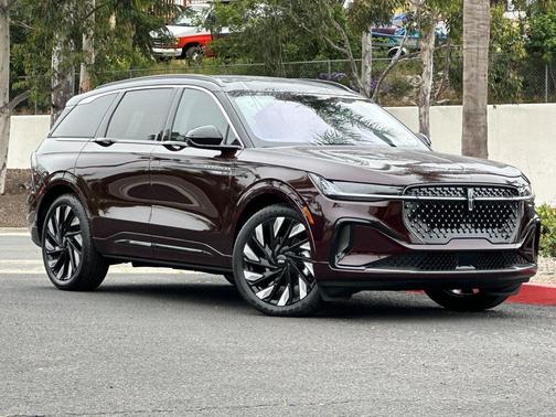 2025 Lincoln Nautilus Black Label