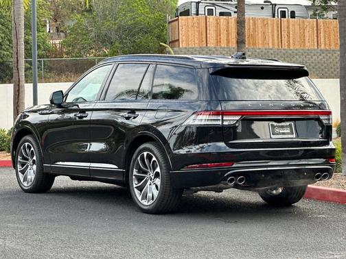 2025 Lincoln Aviator Premiere