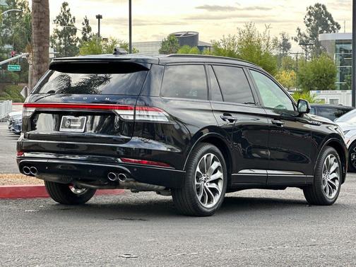 2025 Lincoln Aviator Premiere