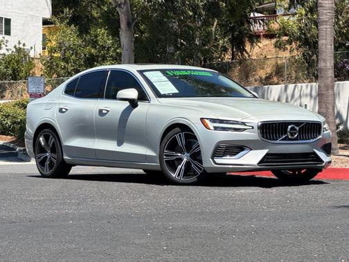 2021 Volvo S60 Recharge Plug-In Hybrid T8 Inscription