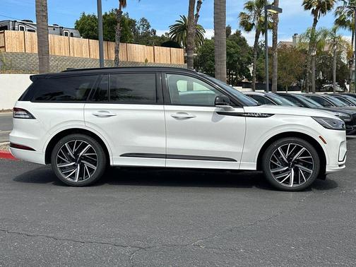 2025 Lincoln Aviator Black Label AWD