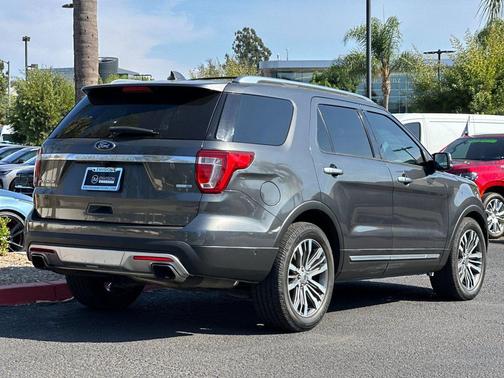 2017 Ford Explorer Platinum
