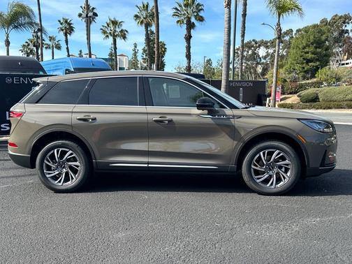 2025 Lincoln Corsair Premiere