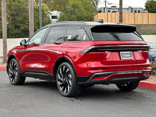 2025 Lincoln Nautilus Reserve