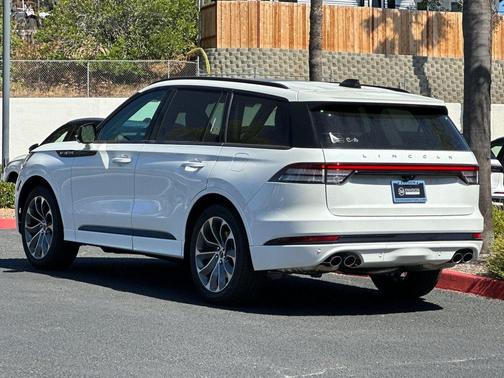 2025 Lincoln Aviator Premiere