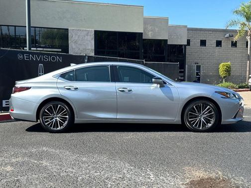 2022 Lexus ES 350 Base