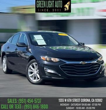 Mosaic Black Metallic 2022 Chevrolet Malibu 4dr Sdn LT