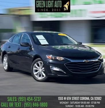 Mosaic Black Metallic 2022 Chevrolet Malibu 4dr Sdn LT