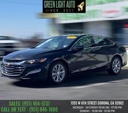 Mosaic Black Metallic 2022 Chevrolet Malibu 4dr Sdn LT