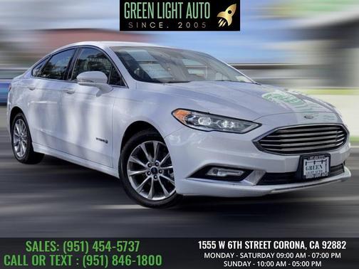 2017 Ford Fusion Hybrid SE