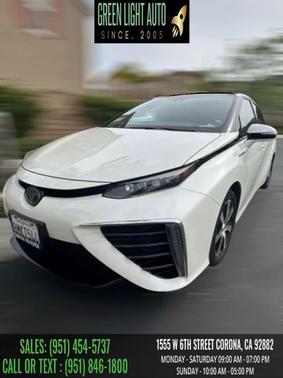 Crystal White 2019 Toyota Mirai Base