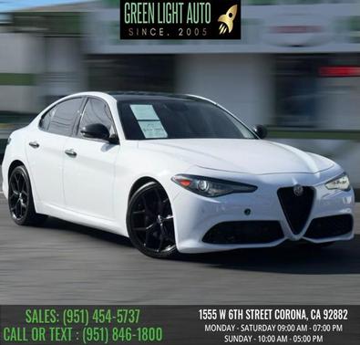 Alfa White 2019 Alfa Romeo Giulia Sport