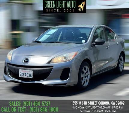 Liquid Silver Metallic 2013 Mazda Mazda3 i SV