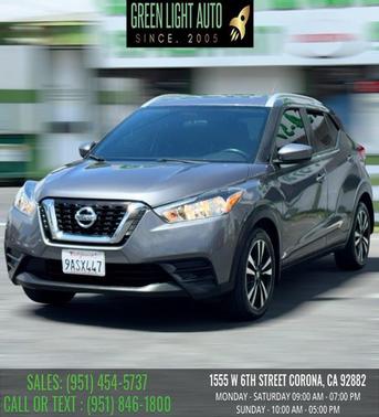 Brilliant Silver Metallic 2019 Nissan Kicks SV