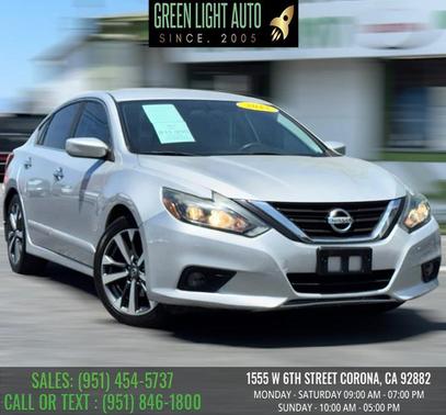 Pearl White 2017 Nissan Altima 2.5 SR