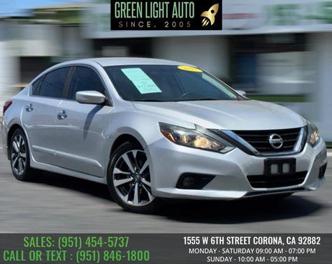 Pearl White 2017 Nissan Altima 2.5 SR