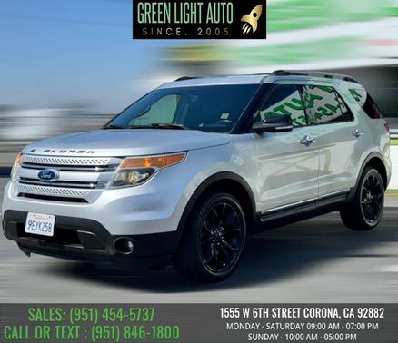 Ingot Silver Metallic 2015 Ford Explorer XLT