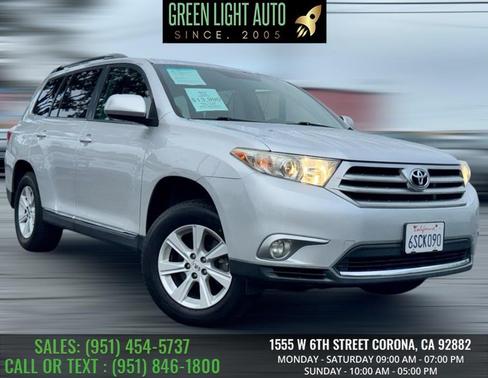 2011 Toyota Highlander SE