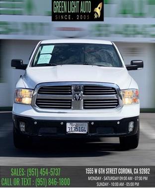 Bright White Clearcoat 2019 RAM 1500 Big Horn