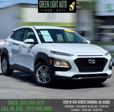 Chalk White 2020 Hyundai KONA SE Auto FWD