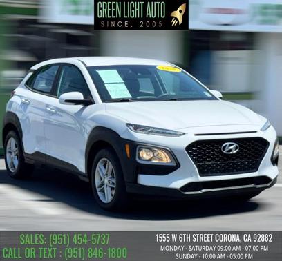 Chalk White 2020 Hyundai KONA SE Auto FWD
