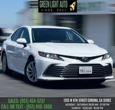 White 2022 Toyota Camry LE